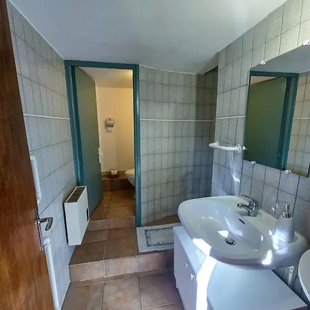 Le Galabre בית נופש